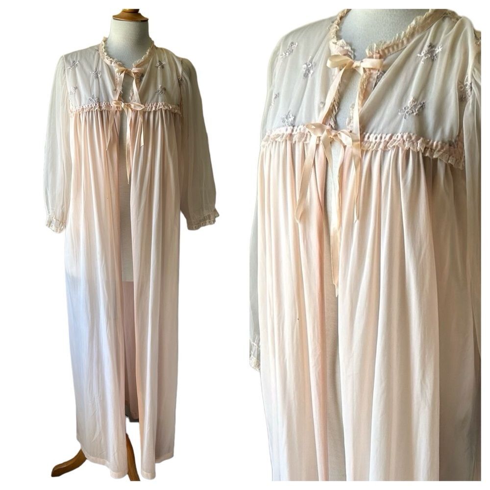 Vintage Sheer Delicate Pink Ultra Femme Embroidered Robe Dressing Gown M/L